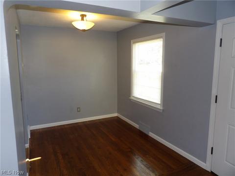 1725 Maple St, Wickliffe, OH 44092 photo 8