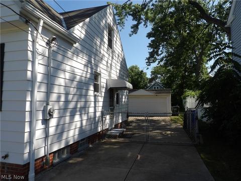 1725 Maple St, Wickliffe, OH 44092 photo 31