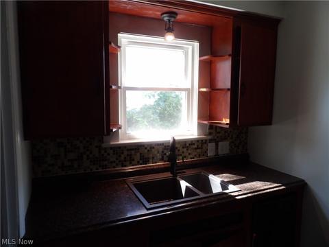 1725 Maple St, Wickliffe, OH 44092 photo 11