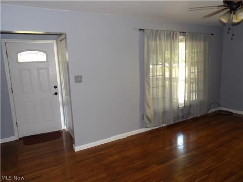 1725 Maple St, Wickliffe, OH 44092 photo 5