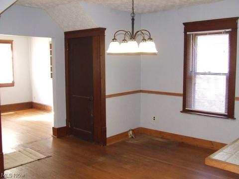 331 Julien Ave, Akron, OH 44310 photo 9