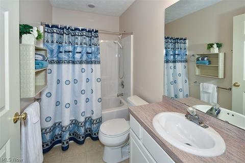 136 Bentley Dr, Elyria, OH 44035 photo 23
