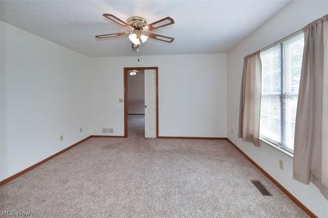 136 Bentley Dr, Elyria, OH 44035 photo 14
