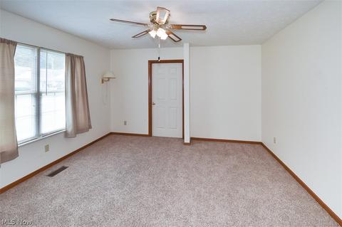 136 Bentley Dr, Elyria, OH 44035 photo 15