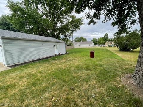 429 E 2nd St, Dover, OH 44622 photo 15