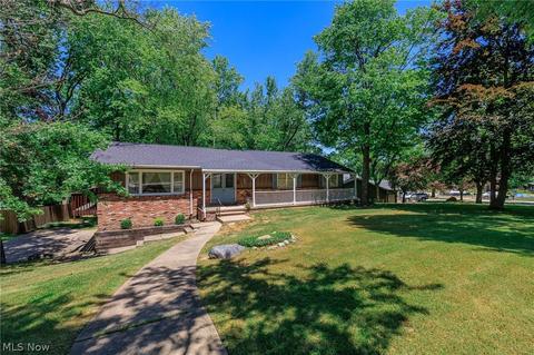6809 Parkgate Oval, Seven Hills, OH 44131 photo 1