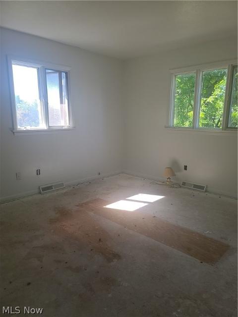 158 Meadow Dr, Elyria, OH 44035 photo 22
