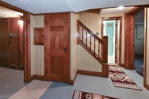 9415 Elsmere Dr, Parma, OH 44130 photo 26