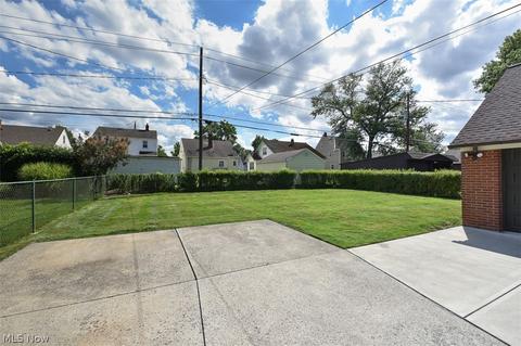 9415 Elsmere Dr, Parma, OH 44130 photo 34