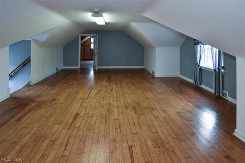 9415 Elsmere Dr, Parma, OH 44130 photo 23