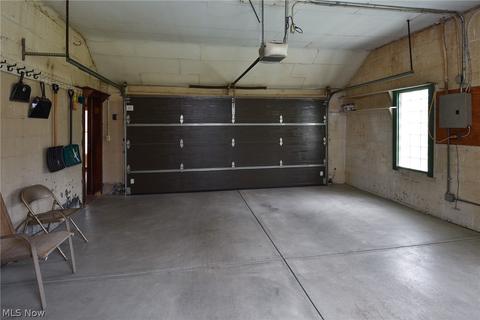 9415 Elsmere Dr, Parma, OH 44130 photo 35