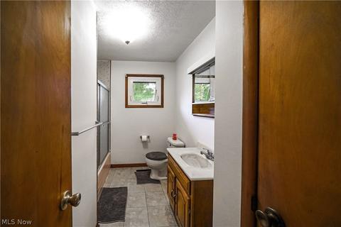 9441 Edgewood Dr, Windham, OH 44288 photo 23