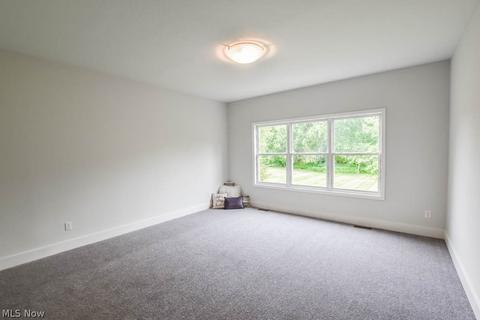 208 Patrick John Dr, Wadsworth, OH 44281 photo 12