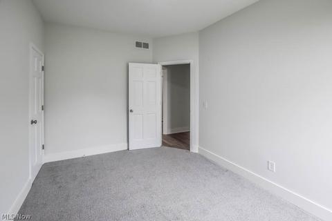 208 Patrick John Dr, Wadsworth, OH 44281 photo 20