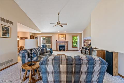 7009 Buckhorn Dr NW, Canton, OH 44708 photo 6