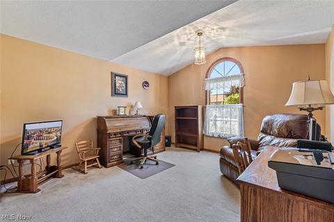 7009 Buckhorn Dr NW, Canton, OH 44708 photo 24