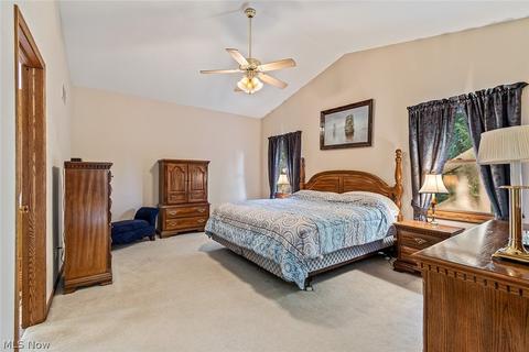 7009 Buckhorn Dr NW, Canton, OH 44708 photo 17