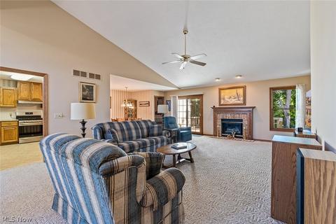 7009 Buckhorn Dr NW, Canton, OH 44708 photo 7