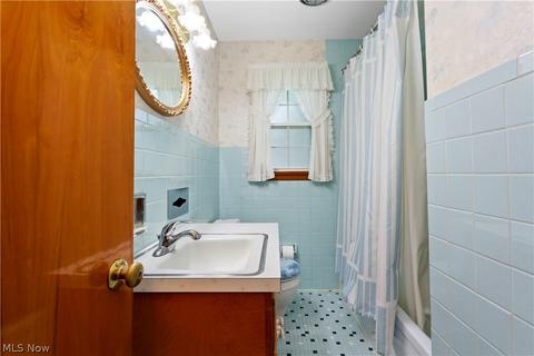 327 Beebe Ave, Elyria, OH 44035 photo 20