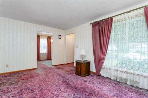 327 Beebe Ave, Elyria, OH 44035 photo 11