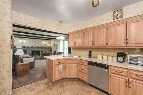 135 Panorama Dr, Seven Hills, OH 44131 photo 12
