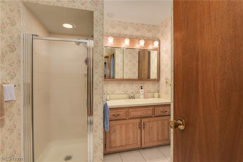 135 Panorama Dr, Seven Hills, OH 44131 photo 23