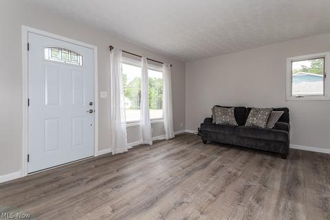 2426 Rockefeller Rd, Wickliffe, OH 44092 photo 10