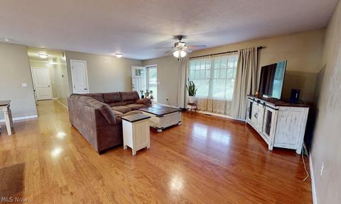 72215 Barylak Rd, Flushing, OH 43977 photo 10
