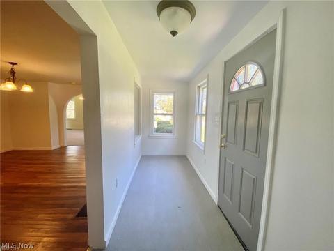 5708 N Ridge Rd E, Ashtabula, OH 44004 photo 2