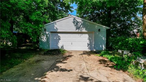66 Eber Ave, Akron, OH 44305 photo 28