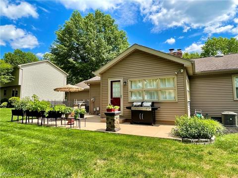 8448 Crystal Dr, Boardman, OH 44512 photo 23