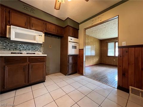83 E Cove Rd, Wheeling, WV 26003 photo 11