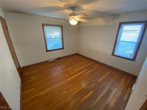 804 E 249th St, Euclid, OH 44123 photo 9