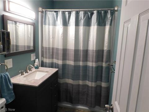 2042 E 45th St, Ashtabula, OH 44004 photo 19