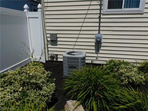 2042 E 45th St, Ashtabula, OH 44004 photo 8