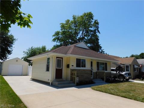 2042 E 45th St, Ashtabula, OH 44004 photo 2