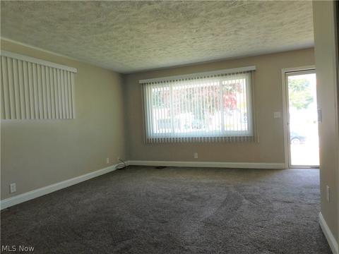 2042 E 45th St, Ashtabula, OH 44004 photo 11