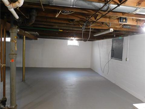 2042 E 45th St, Ashtabula, OH 44004 photo 27