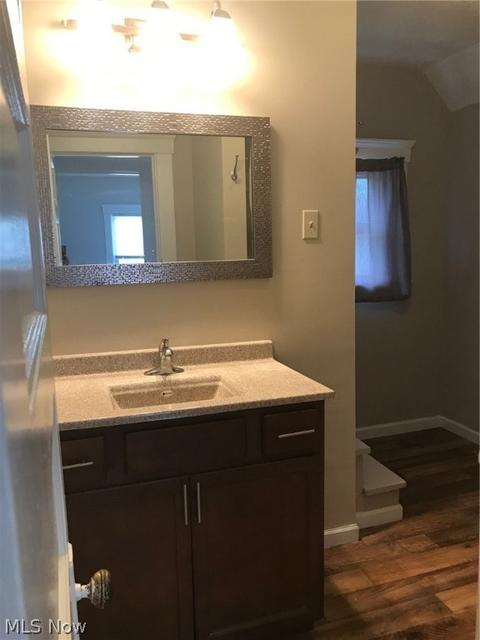 315 15th St, Elyria, OH 44035 photo 9