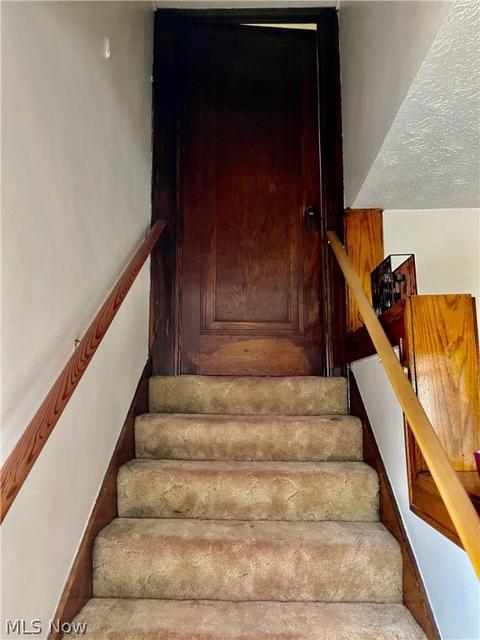 19 Devonshire Dr, Akron, OH 44312 photo 9