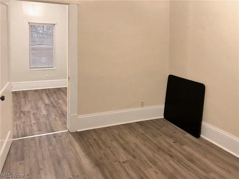 220 Ralph Ct NW, Canton, OH 44708 photo 4