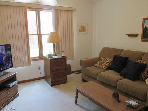 114 Windgate Dr, Elyria, OH 44035 photo 5