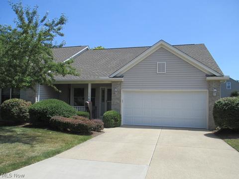 114 Windgate Dr, Elyria, OH 44035 photo 1