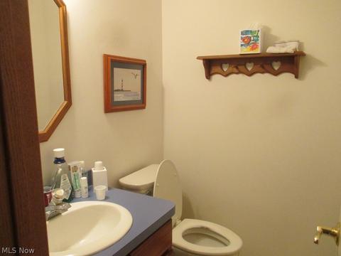 114 Windgate Dr, Elyria, OH 44035 photo 7