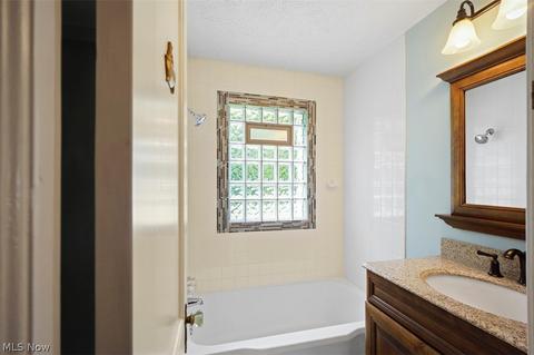 34130 Maple Dr, Solon, OH 44139 photo 23