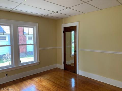 17280 Libby Rd, Maple Heights, OH 44137 photo 7