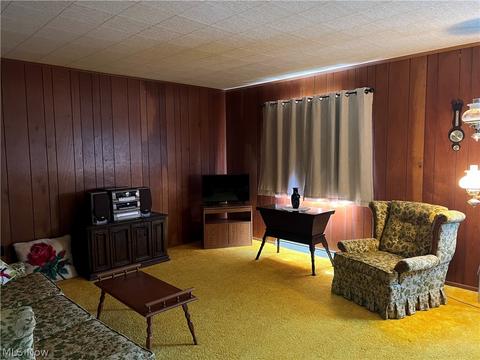 3291 Austinburg Rd, Ashtabula, OH 44004 photo 2
