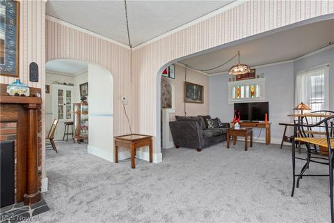223 Eastern Heights Blvd, Elyria, OH 44035 photo 6