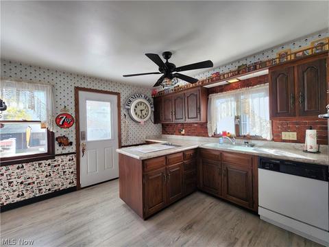 223 Eastern Heights Blvd, Elyria, OH 44035 photo 15