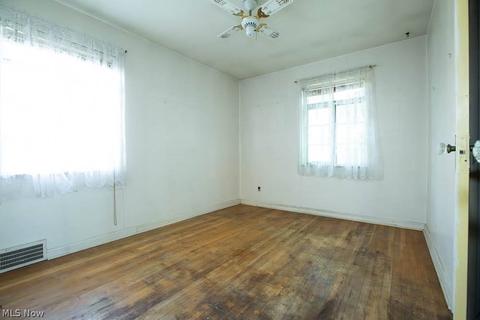 17200 Libby Blvd, Maple Heights, OH 44137 photo 14